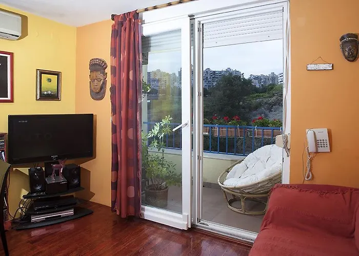 Apartamento Sunny Yellow - With Balcony And Parking Place, *