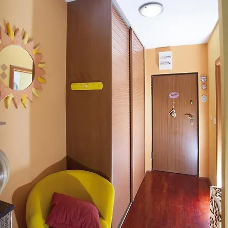 Апартаменты Sunny Yellow - With Balcony And Parking Place,
