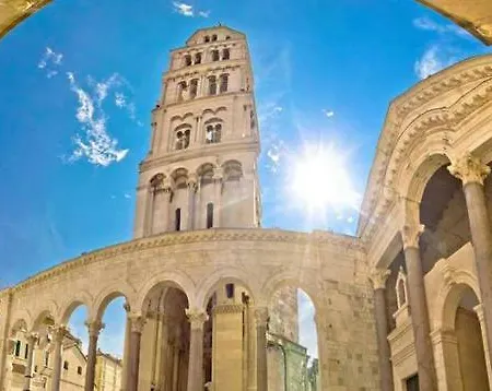 Διαμέρισμα Sunny Yellow - With Balcony And Parking Place,